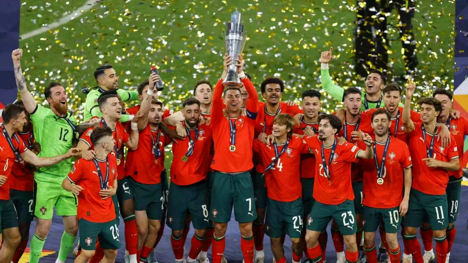 包含巴黎圣日耳曼险胜曼联,C罗补时绝平欧联杯的词条 包含巴黎圣日耳曼险胜曼联,C罗补时绝平欧联杯的词条