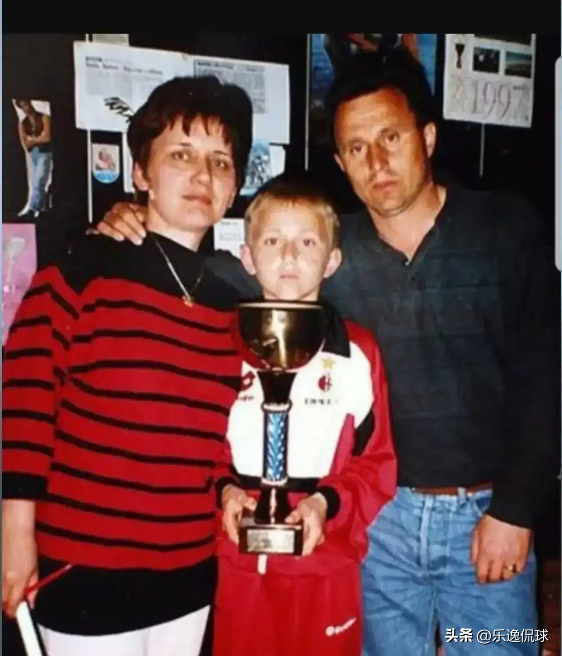 华体会体育-AC米兰战平曼联，莫德里奇梅开二度世界杯的简单介绍